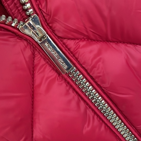Brand New Michael Kors Zippered Down Alternative Packable Red Jacket Hooded Coat - Picture 5 of 16